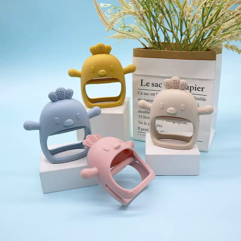 跨境爆款宝宝牙胶玩具磨牙棒婴儿食品级硅胶手套牙胶防吃手小蘑菇