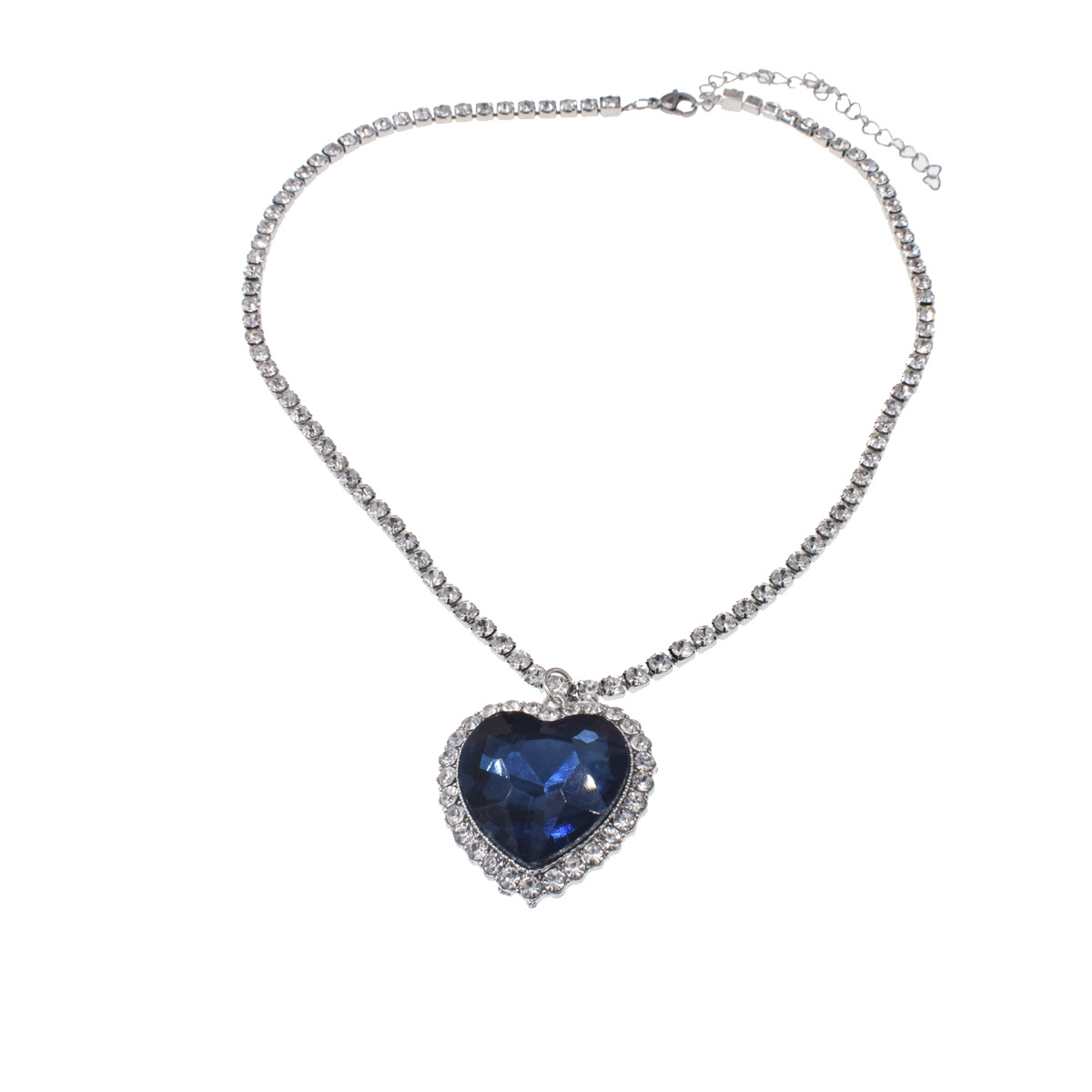 Korea New Fashion Trendy Diamond Sea Heart Necklace display picture 5