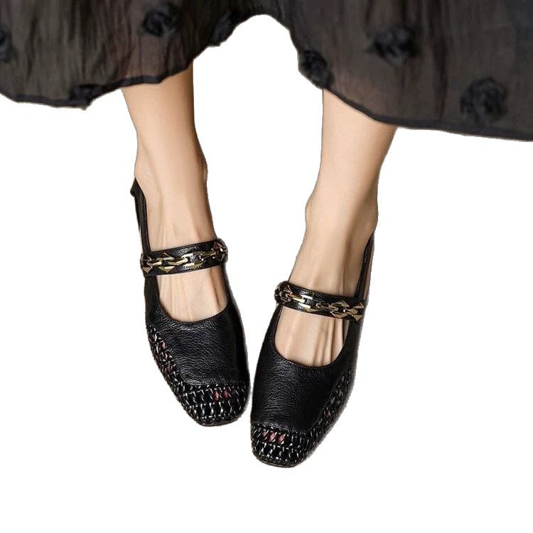 Retro francés hueco respirado zapatos de una sola mujer verano de 2026 nuevo cuadrado casual con zapatos de agujero versátiles