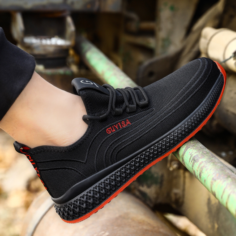 Winter labor protective shoe, all-season anti-punching, anti-piercing, insulation 10KV, breathable, comfortable and soft safety insulated shoe.