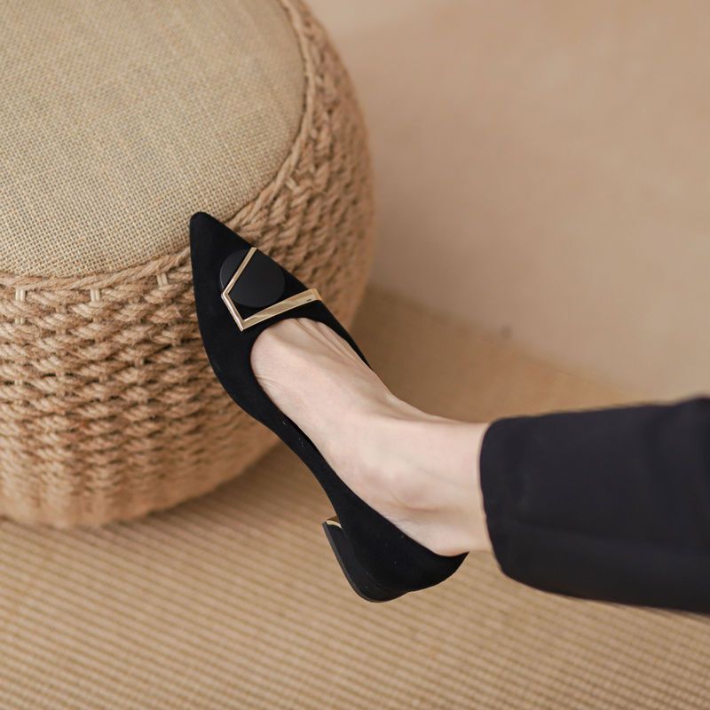 Pointed Toe Shallow Heel High Shoes Thick Heel Flats Women's Spring & Fall New Low Heel 3cm Non-Tiring Feet Large Size Black Work Shoes Pointed Toe Shallow Heel High Shoes Thick Heel Flats Women's Spring & Fall New Low Heel 3cm Non-Tiring Feet Large Size Black Work Shoes