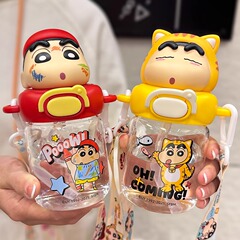 クレヨンしんちゃん 子供用ウォーターカップ 新型高価値ミニポータブルカップ ポケットカップ かわいいポータブルストローカップ