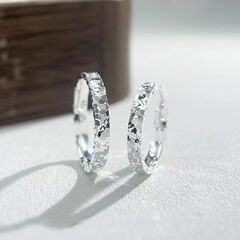 氷の指輪を砕く女性の純銀9999小衆のデザインは豪華で高級感があります。