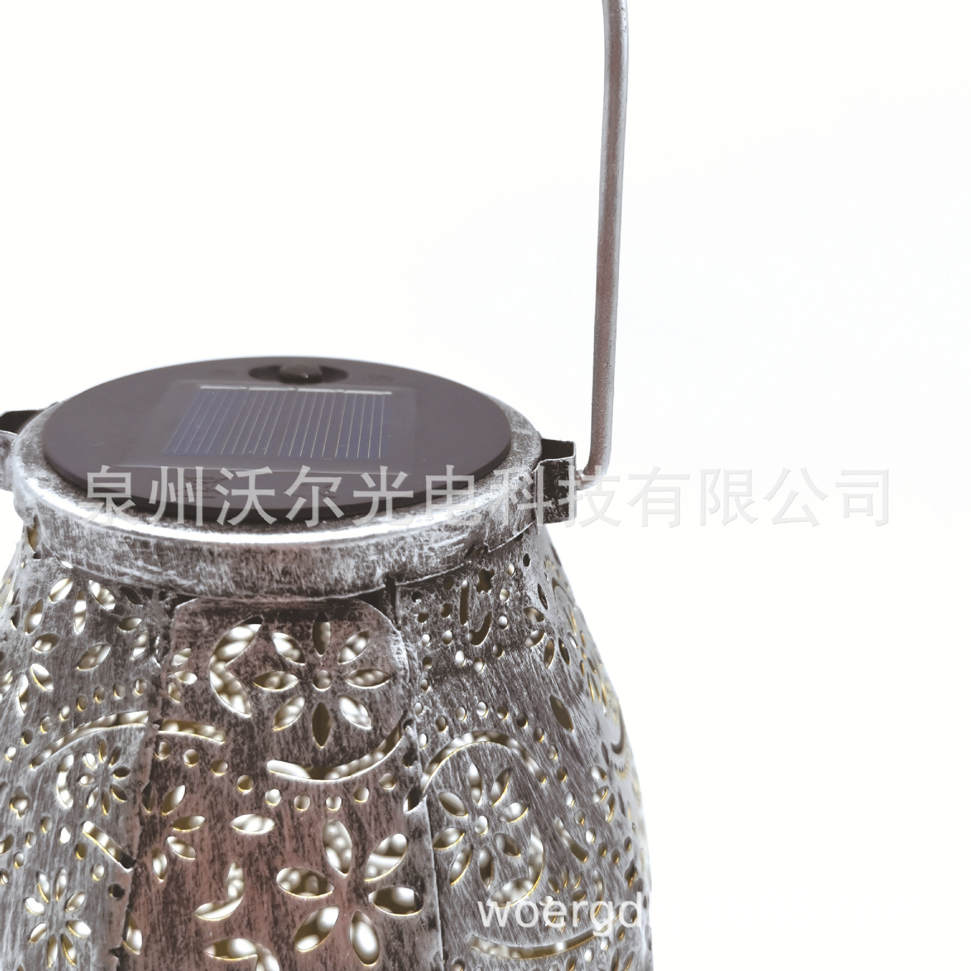 亚马逊热销花园太阳能镂空灯笼LED 银色复古庭院装饰灯草坪手提灯