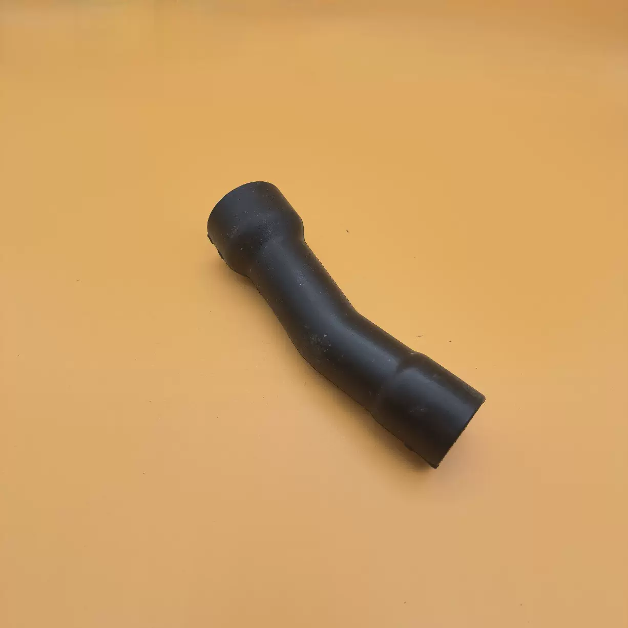 2710181482冷却液水管散热器 进气管通风管水箱水管适用于奔驰