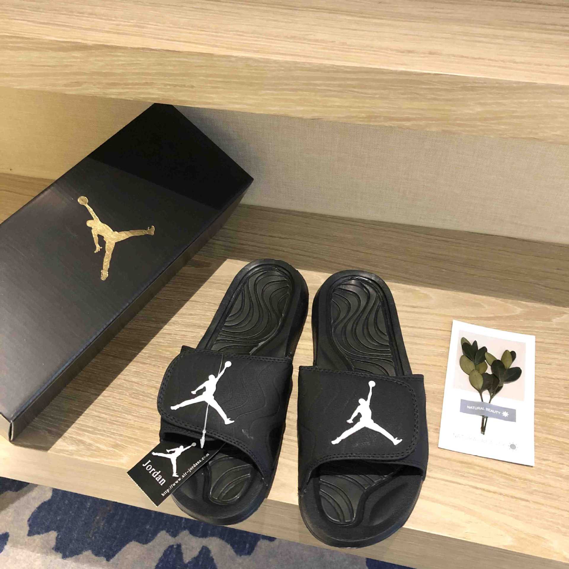 STUXI Zapatillas para hombres y mujeres de moda americana para parejas, zapatillas de playa ligeras resistentes al desgaste