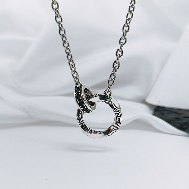 Mobius Strip Necklace for Men and Women, Retro Personality, High-End Ins Style, Fashionable Versatile Pendant, Trendy Accessory for Men