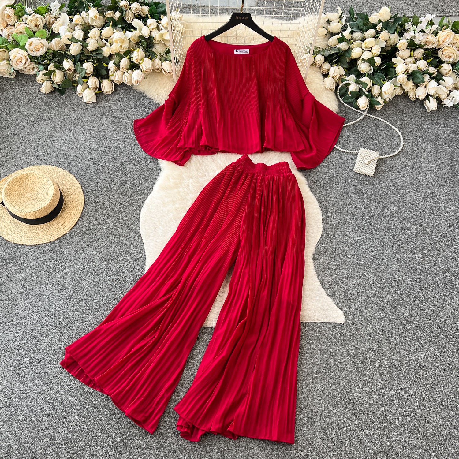 Retro Hepburn Style Women's Summer Loose Fitting T-Shirt High Waist Long Drape Sophisticated Elegant Short Pant Set_ecoleips.com