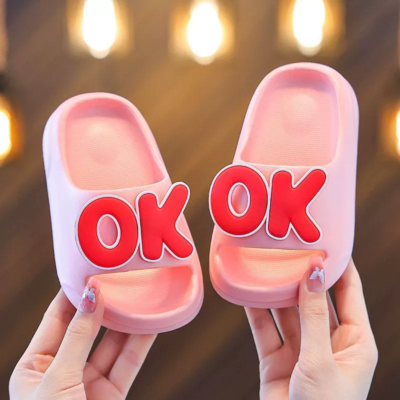 Детские тапочки из ЭВА для девочек, маленьких девочек, новые летние домашние тапочки для купания с героями мультфильмов для мальчиков, нескользящий домашний внешний вид