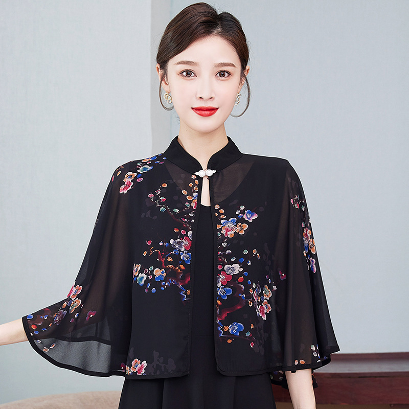 작은 검은 매화 꽃