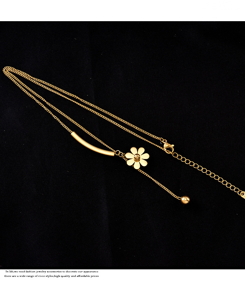Elegant Daisy Titanium Steel Pendant Necklace 1 Piece display picture 3