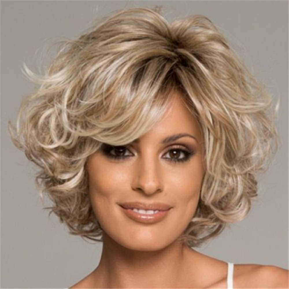 190g Weight Wigs Hairdressing Supplies Women's Simple Style Casual High Temperature Wire Side Fringe Short Curly Hair Wigs