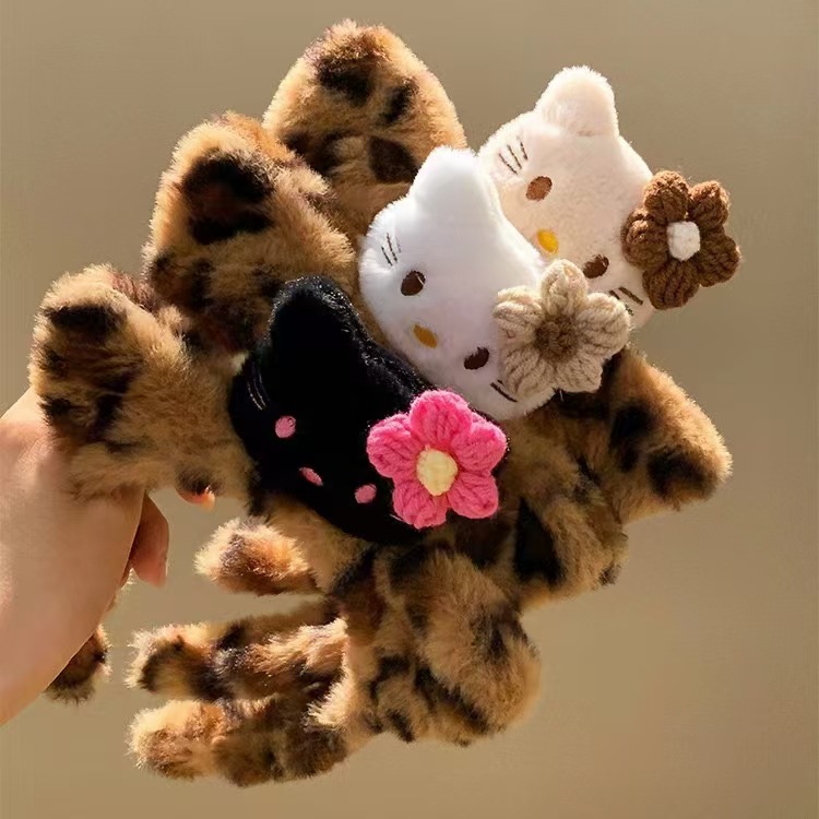 Nuevo tipo de peluche divertido Kitty cabello de gato lindos dibujos animados adornos para el cabello otoño y invierno lavado de la cara especial cabello al por mayor