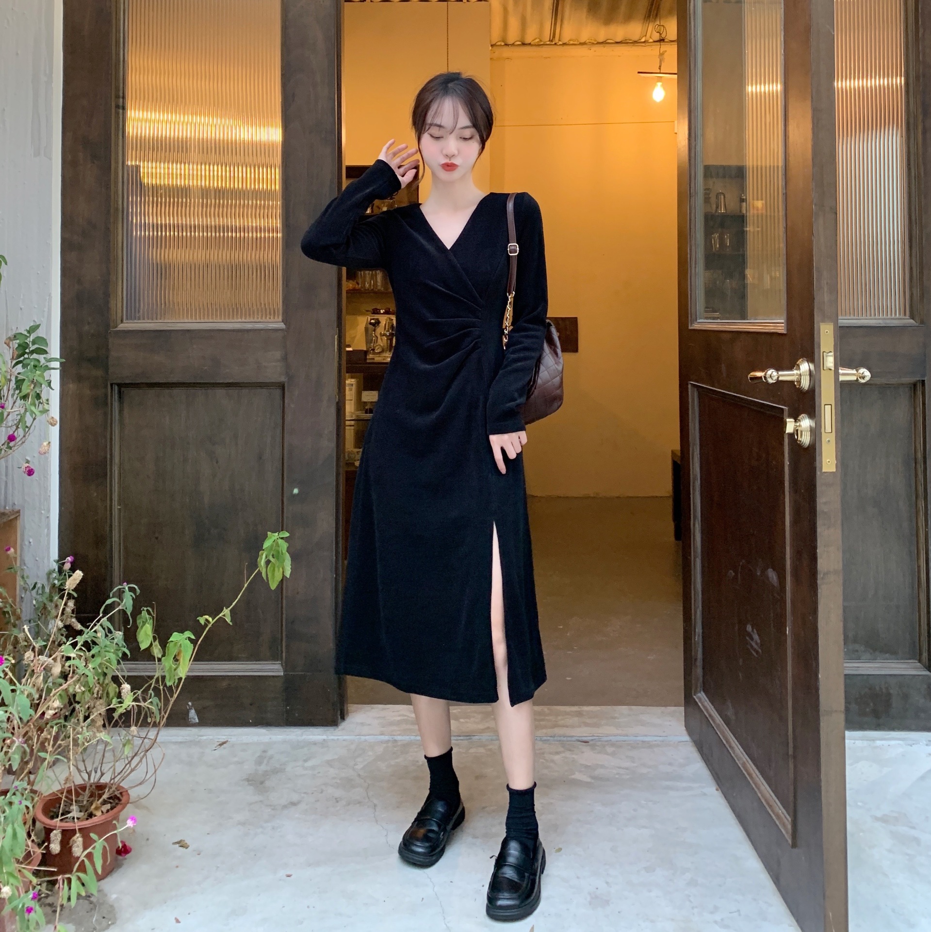 Demi-season design long skirt
