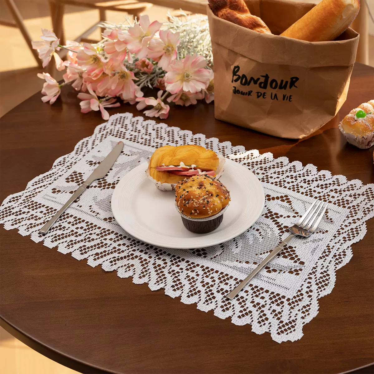 跨境经编蕾丝方形太阳花碎花餐垫酒店餐巾高级感家用茶几桌布批发