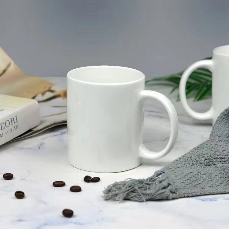 11oz taza de cerámica simple taza de agua para el hogar regalo profesional taza personalizada porcelana blanca para el hogar