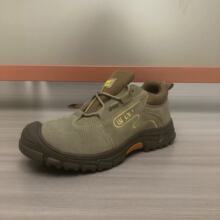 秋冬季拼接款透气防砸防刺穿劳保鞋大黄靴作战靴运动鞋安全鞋