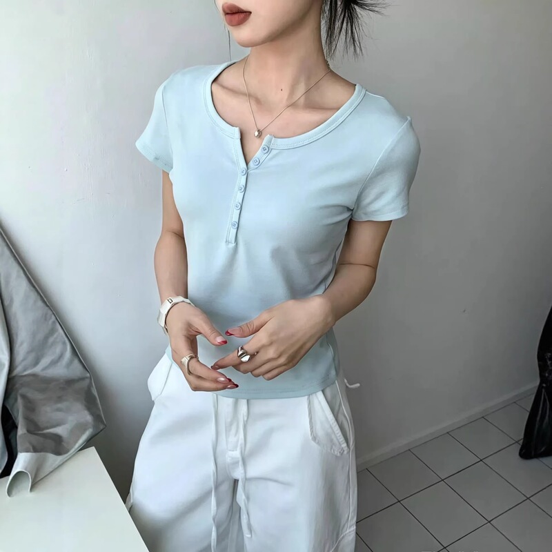 Shunene Liangpin's New Summer Style Korean-Style Casual and Fashionable Age-Reducing Solid Color Half-Button Slim-Fitting Short-Sleeved Women's Clothing