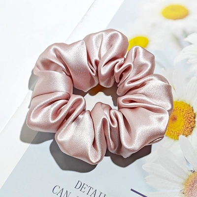 Women 100% Mulberry Silk Scrunchie: Saç üçün rezinlər - 30mm-4cm-hair-tie-lotus-powder