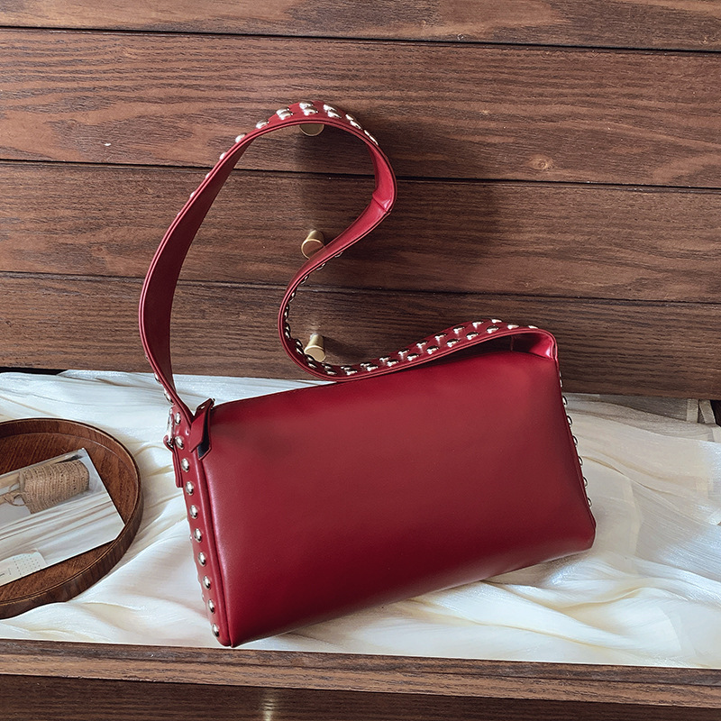 Borsa a spalla punk con borchie stile europeo per donna_voghion.com