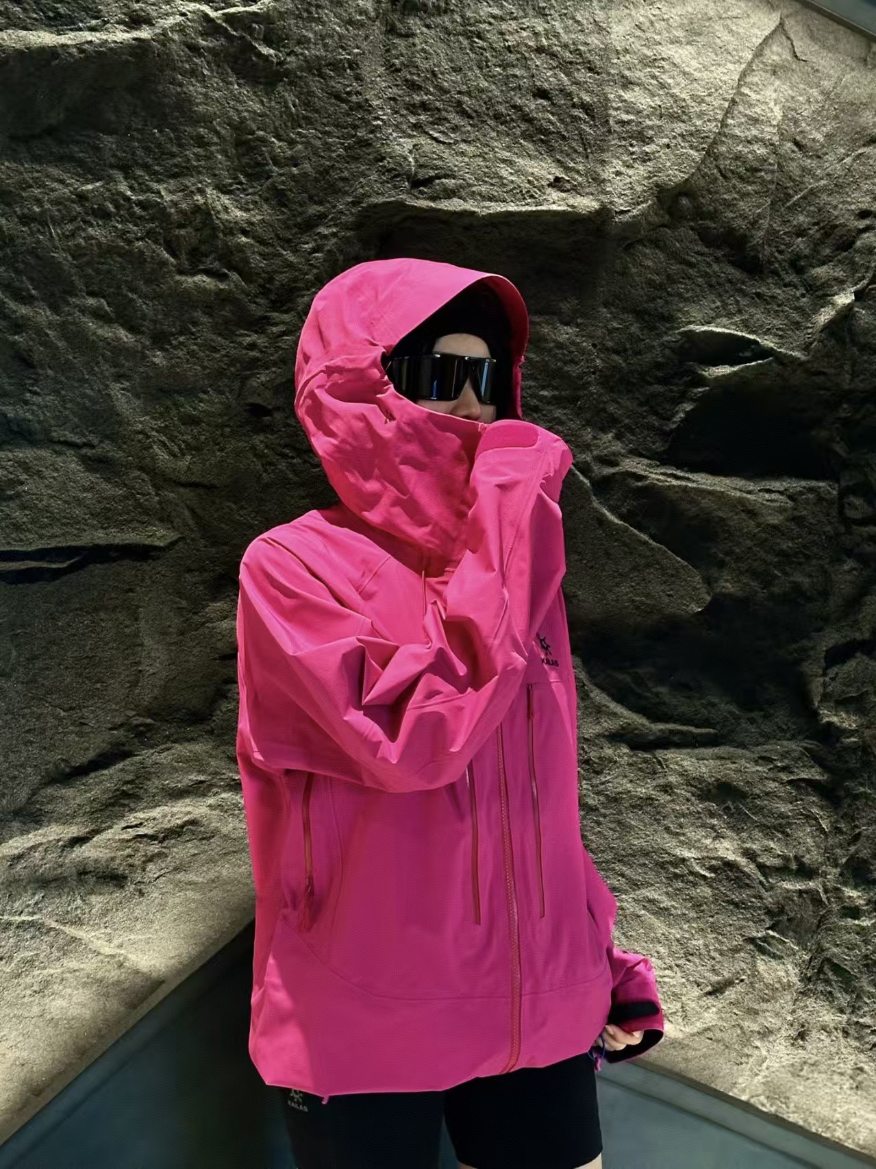 25 nueva serie mont-Xpor de piedra del sol para hombres y mujeres al aire libre a prueba de viento a prueba de lluvia a prueba de nieve traje de montaña