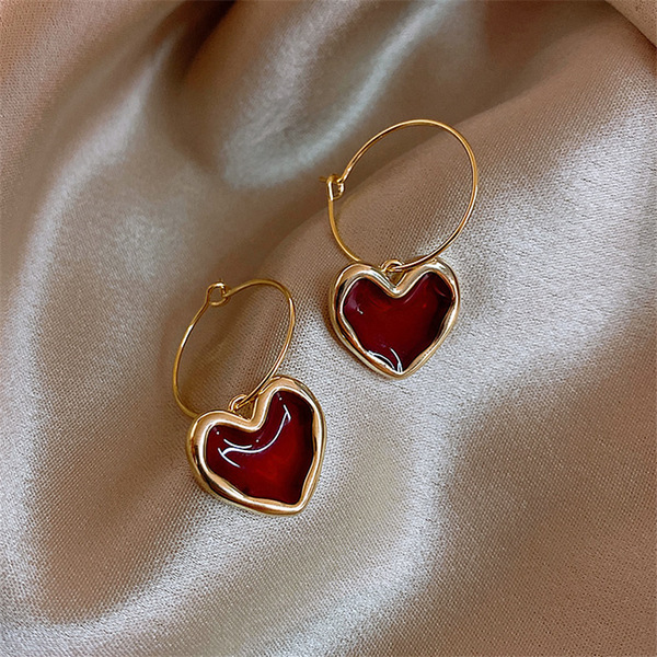 Elegant earrings