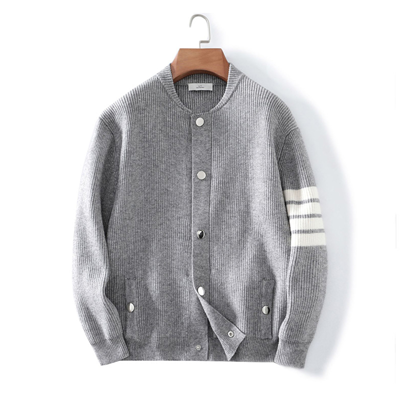 Suéter simple de los hombres cardigan Otoño y abrigo de invierno de diseño de marca de moda suelta casual todo partido suéter ventas directas de la fábrica
