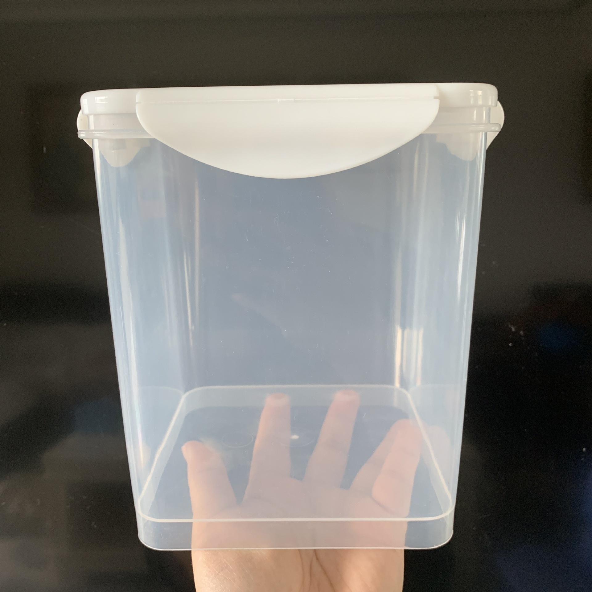 2.7升容量透明白盖子化妆品日用品包装塑料桶装宠物零食空罐子