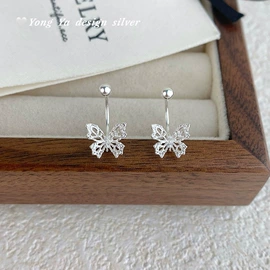 耳钉;项链;戒指