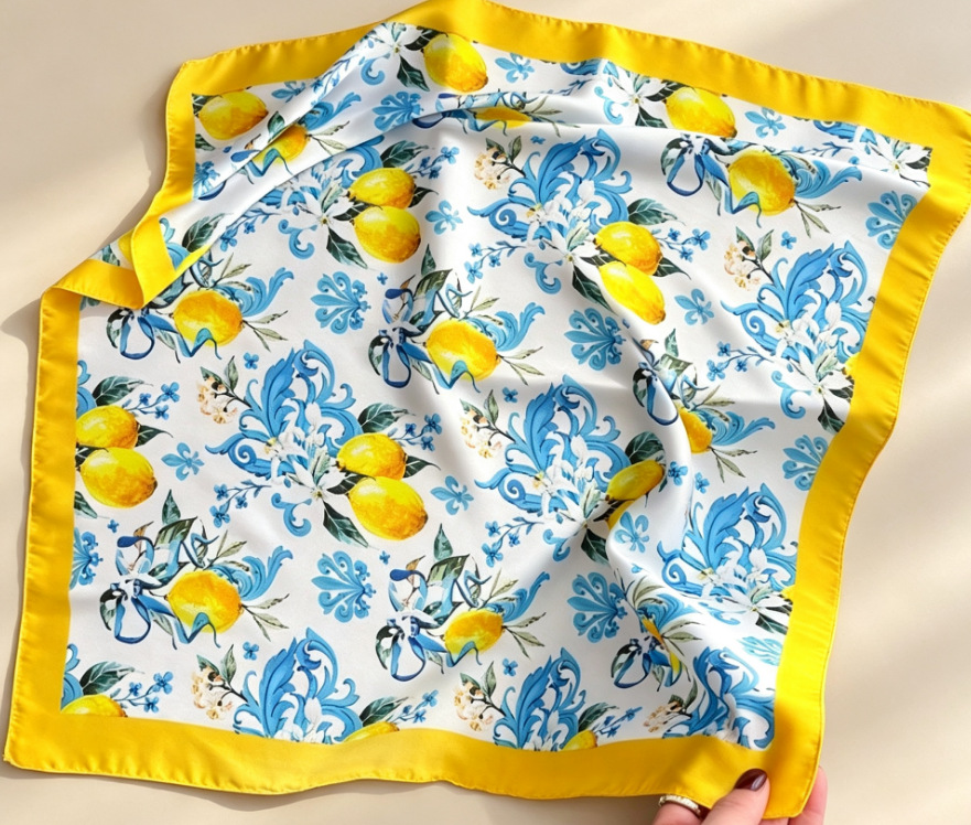 70 bufandas de seda cuadrada alta sensación de moda coreana versátil bufandas de seda de impresión retrógrada