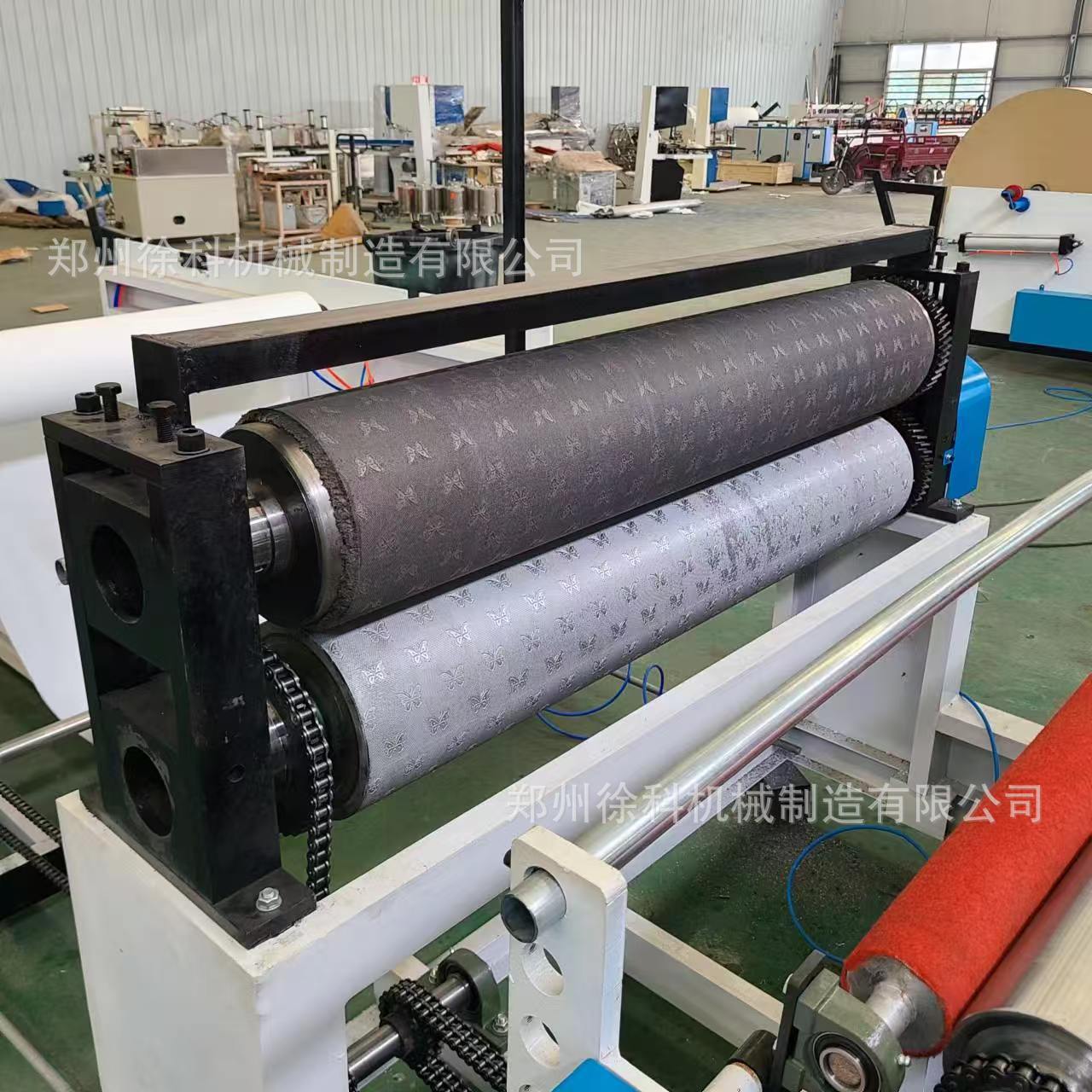Máquina de corte y bobinado de papel higiénico Máquina de procesamiento de papel higiénico de producción automática pequeña y totalmente automática