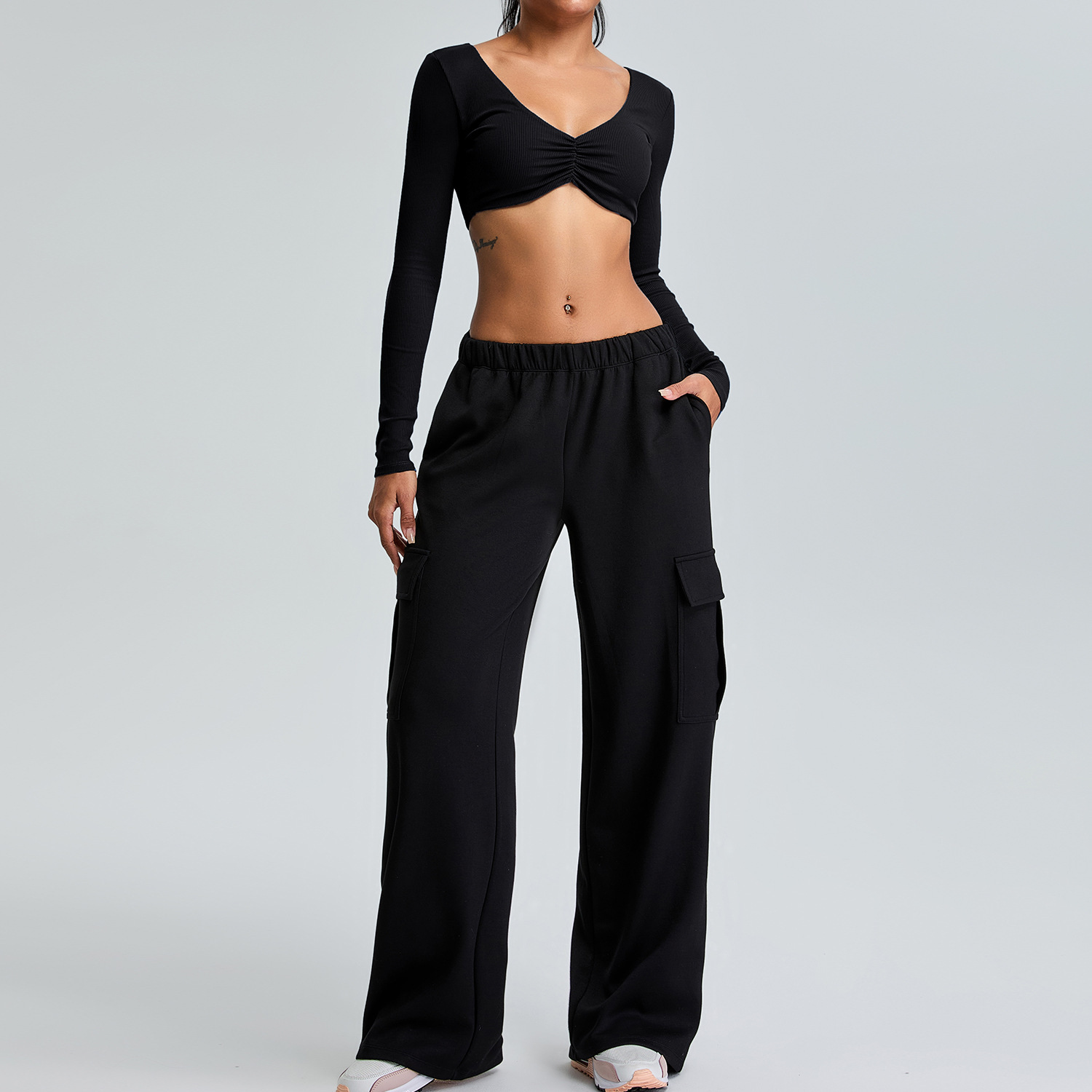 Nuevo set de yoga de manga larga transfronteriza para mujeres pantalones de trabajo rectos sueltos set de ejercicio de secado rápido al aire libre