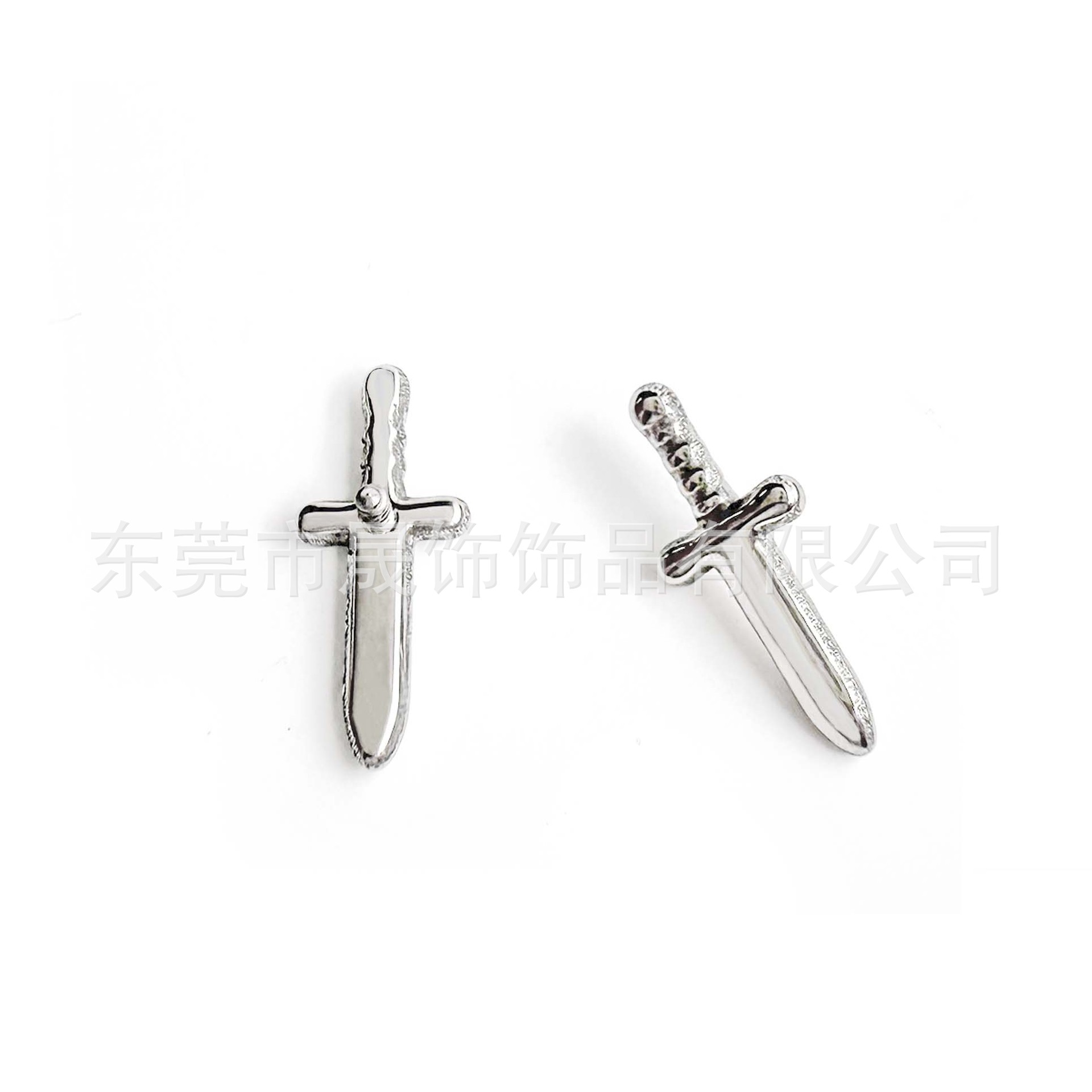 F136 Titanium 匕首 Labret Stud Ear Stud Nose Stud 欧美 Cross 剑 G23 Implant Grade Titanium Piercing Jewelry Accessories