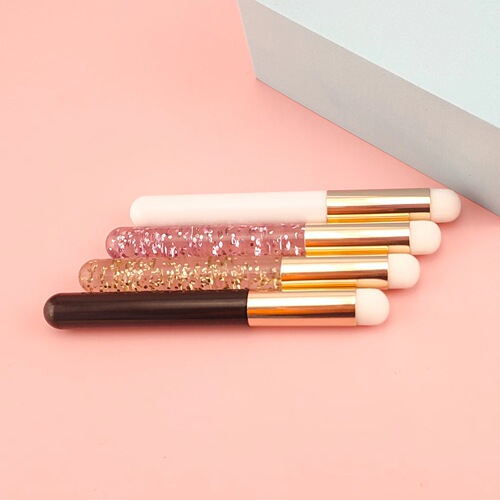 New round head lip brush concealer portable lip beauty tool wholesale mini lipstick blending brush