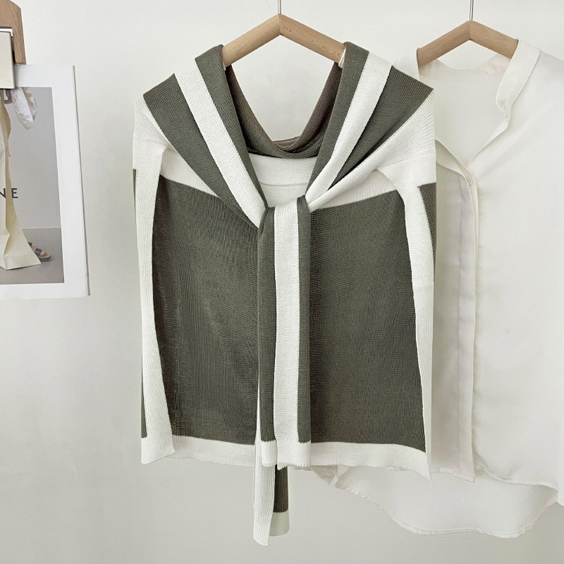 Mantón de protección solar de punto para mujer primavera y verano habitación con aire acondicionado moda Navy estilo costura contraste color desgaste exterior pequeño chal collar falso