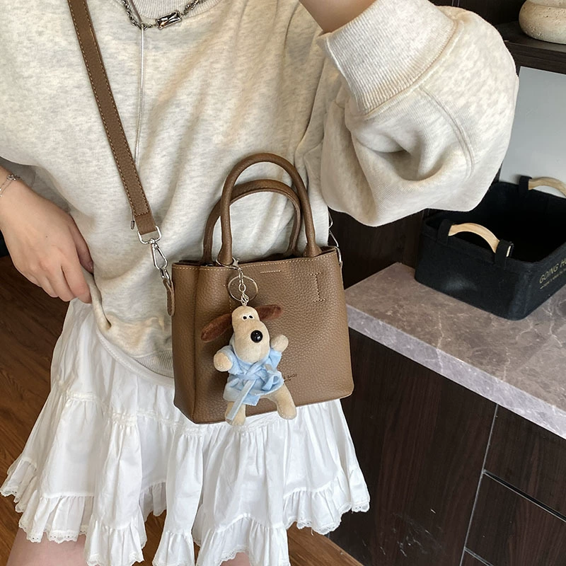 Handheld basket, shoulder bag, fashionable capacious one-shoulder bag, city style