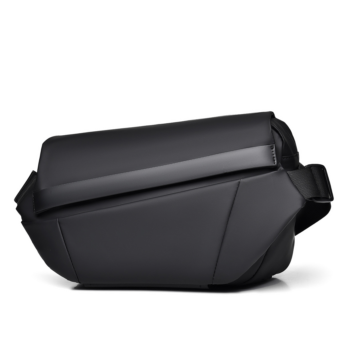 chest bag for leisure for men and women