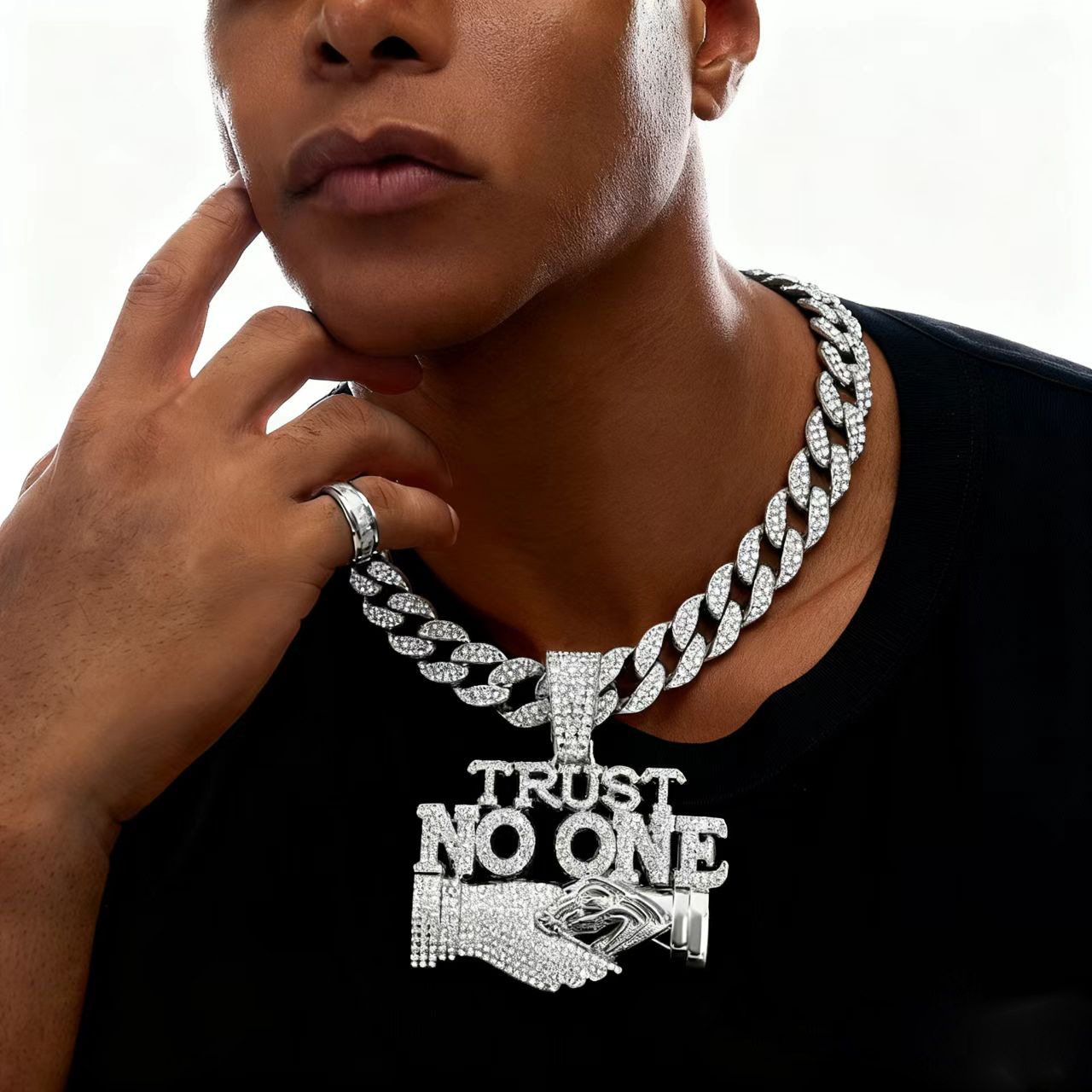 Hip Hop Alloy Letter TRUST NO ONE Pendant Men's Personality Handshake Pendant Cuban Chain Necklace Accessories Men