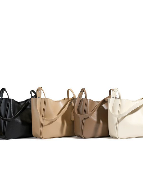 Japanese retro capacious underarm bag