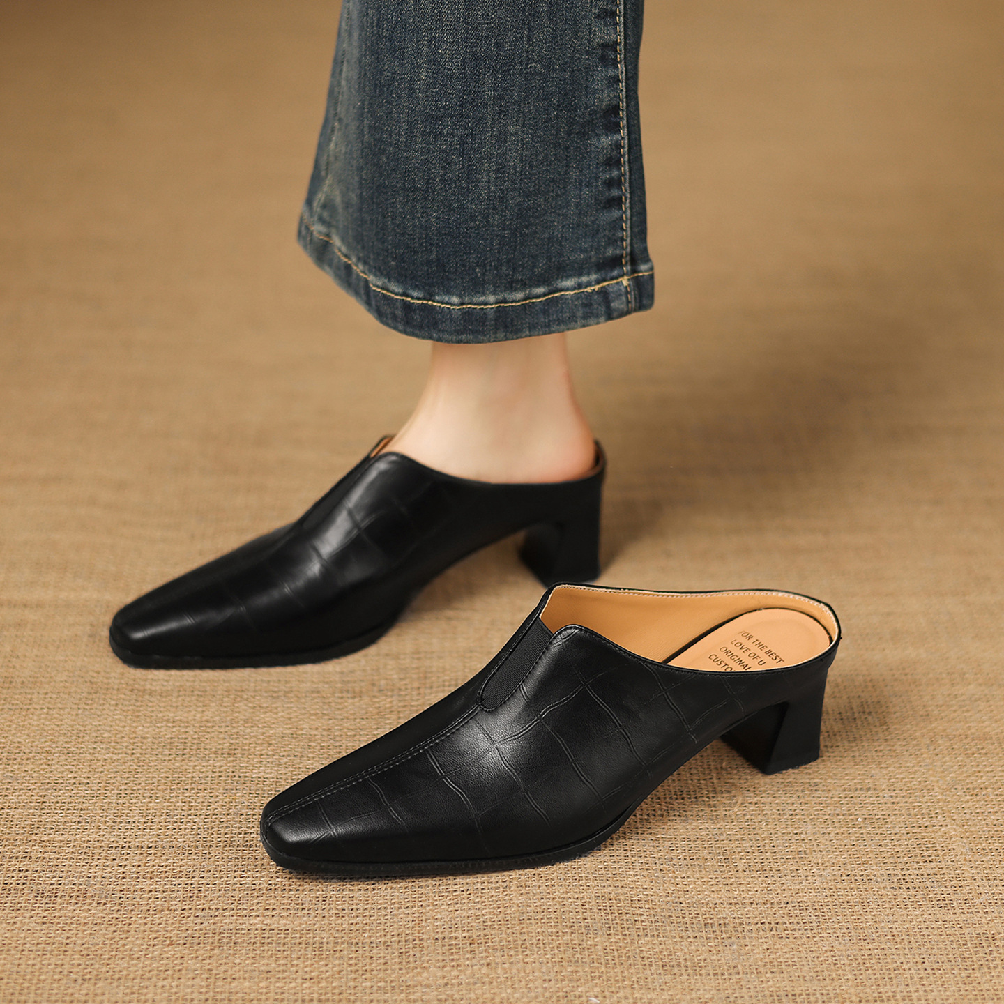 Sandal cao gót nữ mũi nhọn quai ngang gót 5 cm — đen