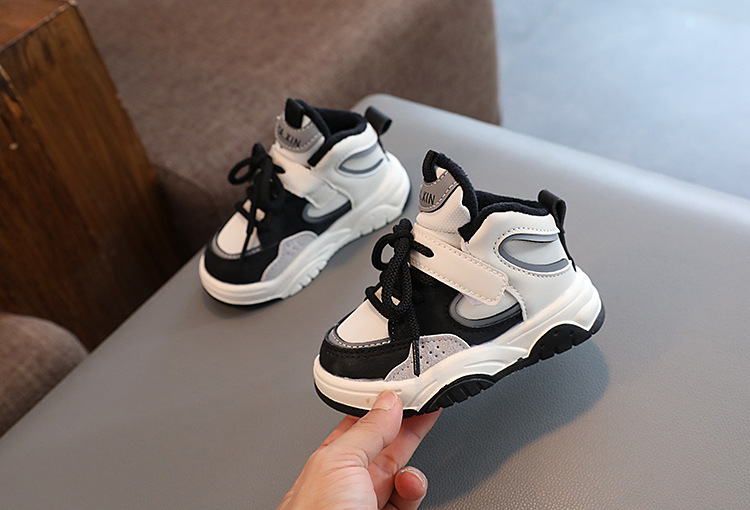 Girls' Sports Shoes 2024 Autumn and Winter New Trendy Brand High-Top Sneakers Cute Cartoon Decoration Boys' Second Cotton Casual Shoes_voghion.com