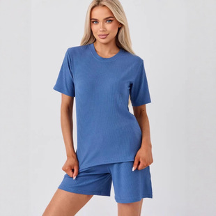 2025���R�d�ݼy���e���b�W���r��Ů�b�¿ɫ�����ѝ�ɼ���Ů��