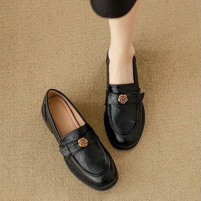 Mary Jane Soft Camellia Loafers For Women 2025 Autumn New Small Leather Shoes Commuting Chunky Slip-On Flats_vogvips.com