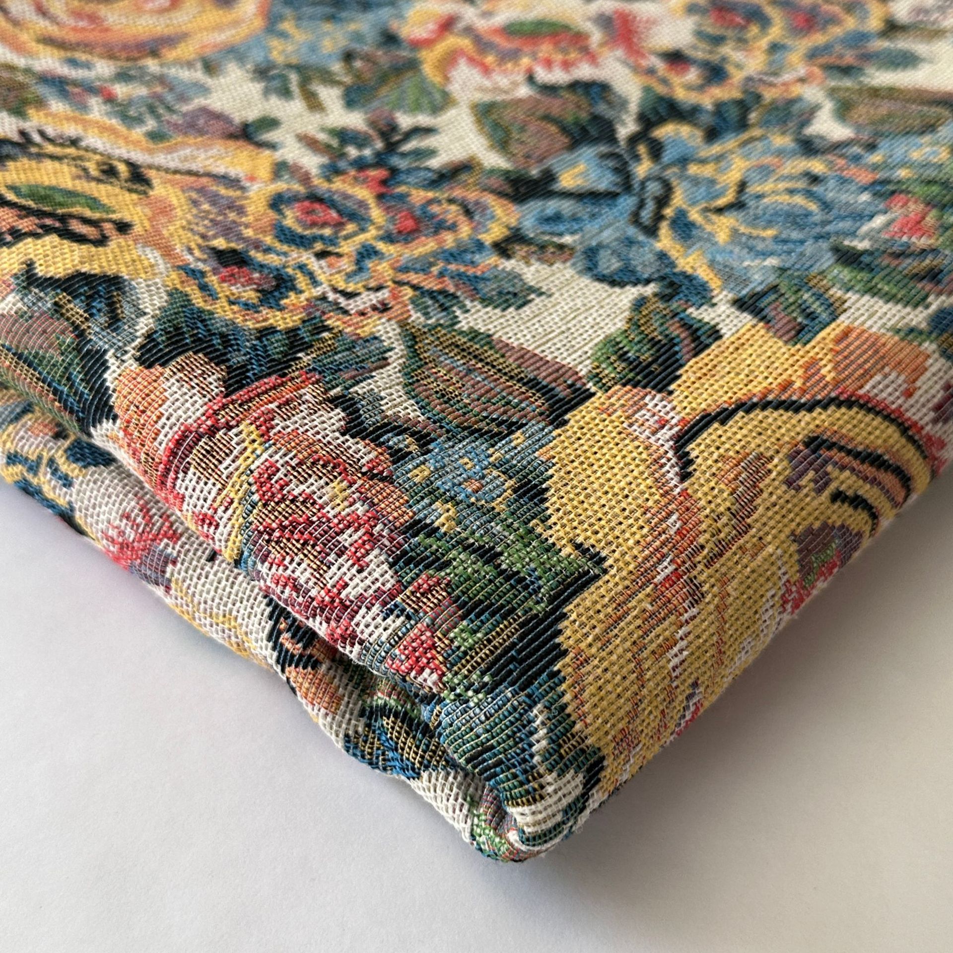 Nuevo estilo retro tela jacquard de alta precisión DIY mesa de mesa bandeja envuelta pecho zapatos superiores bolsa falda ropa de mujer