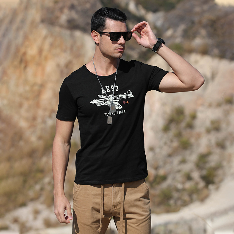 AK男裝2021年新款阿美咔嘰軍事復(fù)古飛虎隊(duì)鯊魚(yú)頭戰(zhàn)機(jī)重磅圓領(lǐng)印花