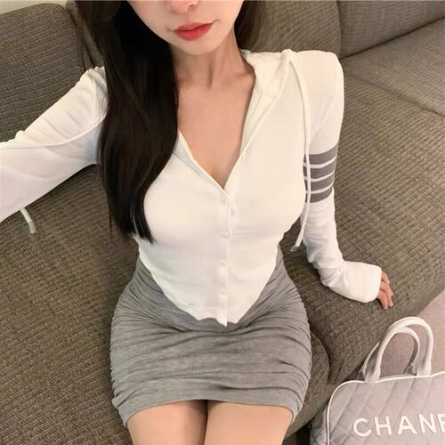 Spring and Autumn Thin Long Sleeve Sweatshirt Women Student Hooded Short Tight Revealing Large Open Cardigan Top Winter