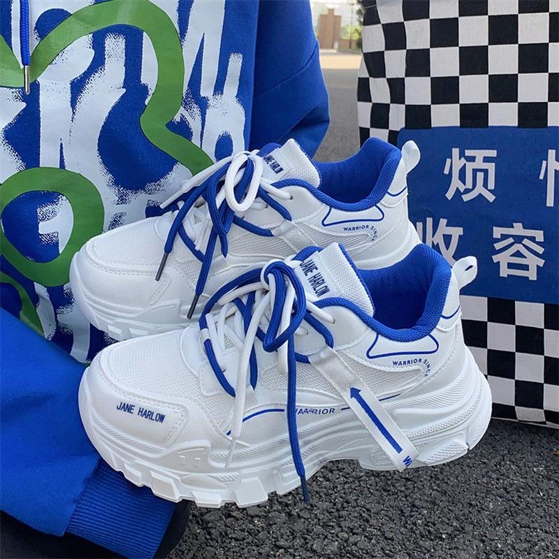 Clunky zapatillas para las mujeres 2022 verano nueva malla transpirable zapatillas versátil ins moda plataforma casual zapatos de mujer