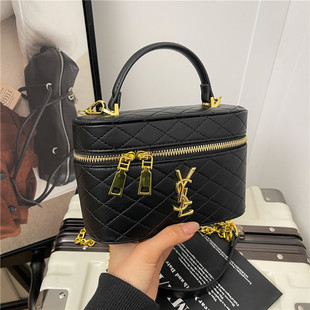 �F؛�ﶬ�¿������Ƥ����Ů������ֆμ���Ӱ��ٴ�sб�����