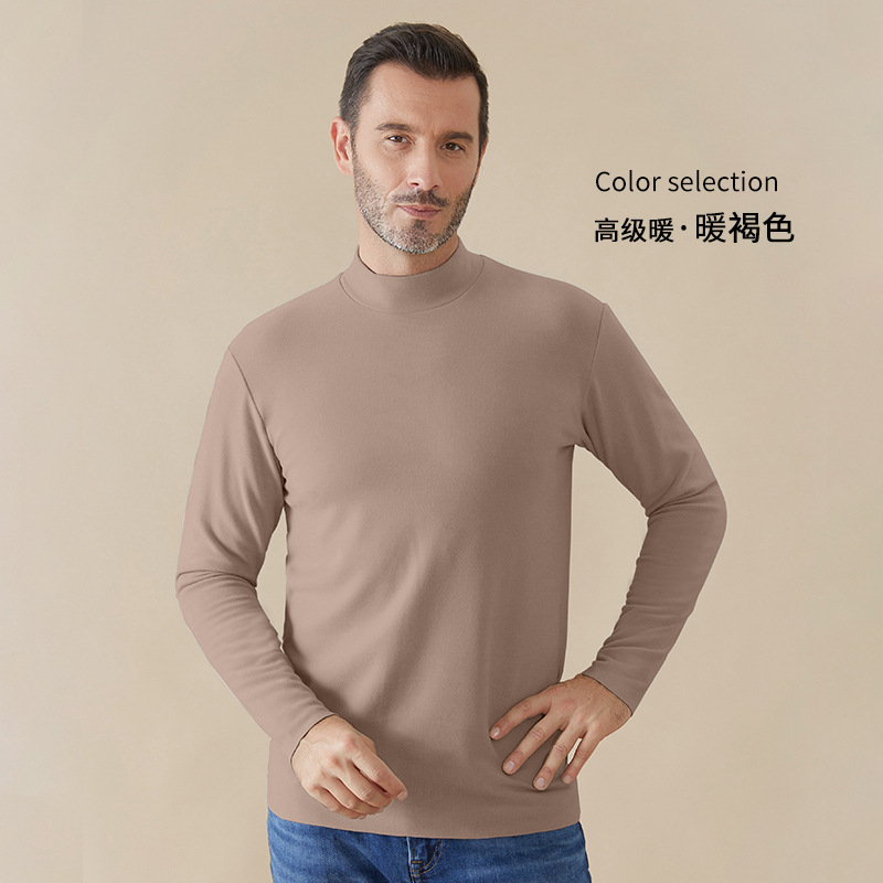 デコルテの底のシャツの男の冬の新型の厚い半高襟の中で秋の服の発熱を掛けて毛を磨いて長袖のtシャツの男を修理します。