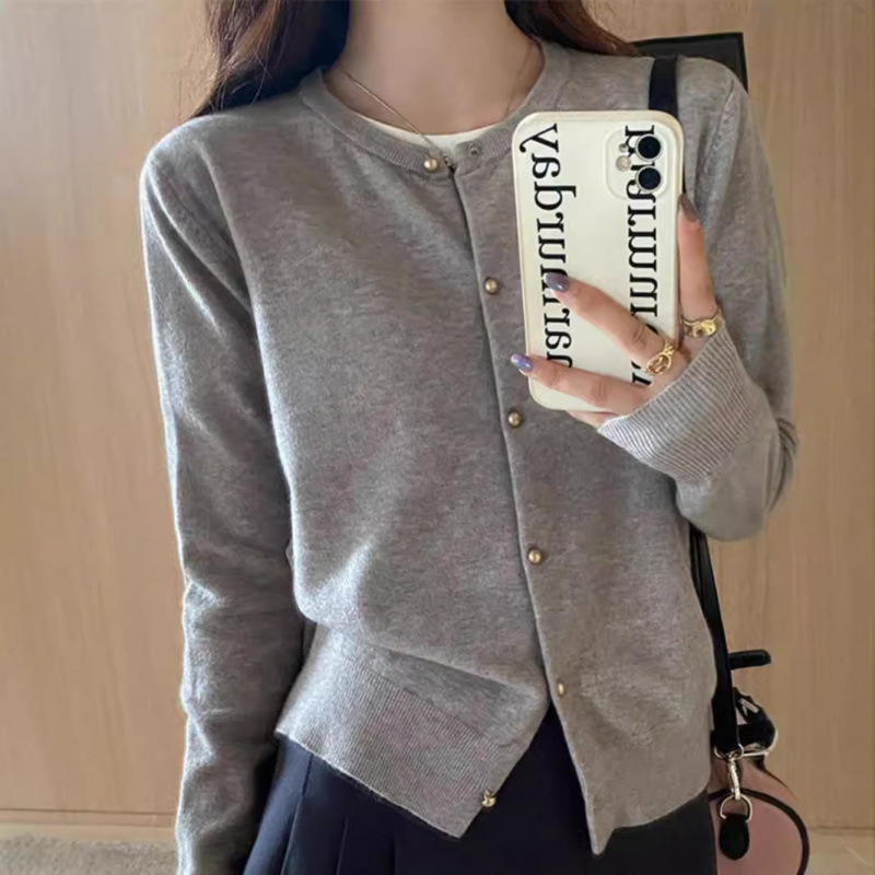 New Gray Knitted Cardigan for Women 2025 Autum Outer Sweater Jacket Early Spring Thin Long-Sleeved Top